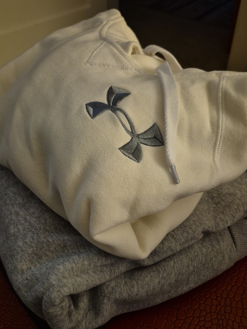 Under Armour Womans Bundle Of Three Sweatshirts
